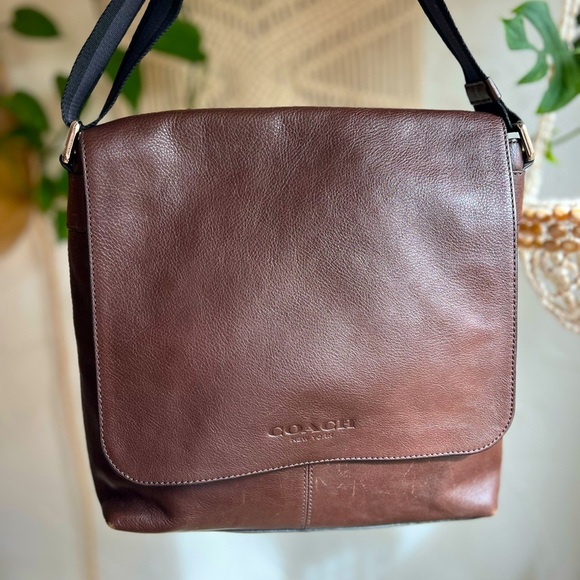 Authentic Coach Men’s Leather Messenger Bag Crossbody Laptop Travel Work Brown - Picture 1 of 16